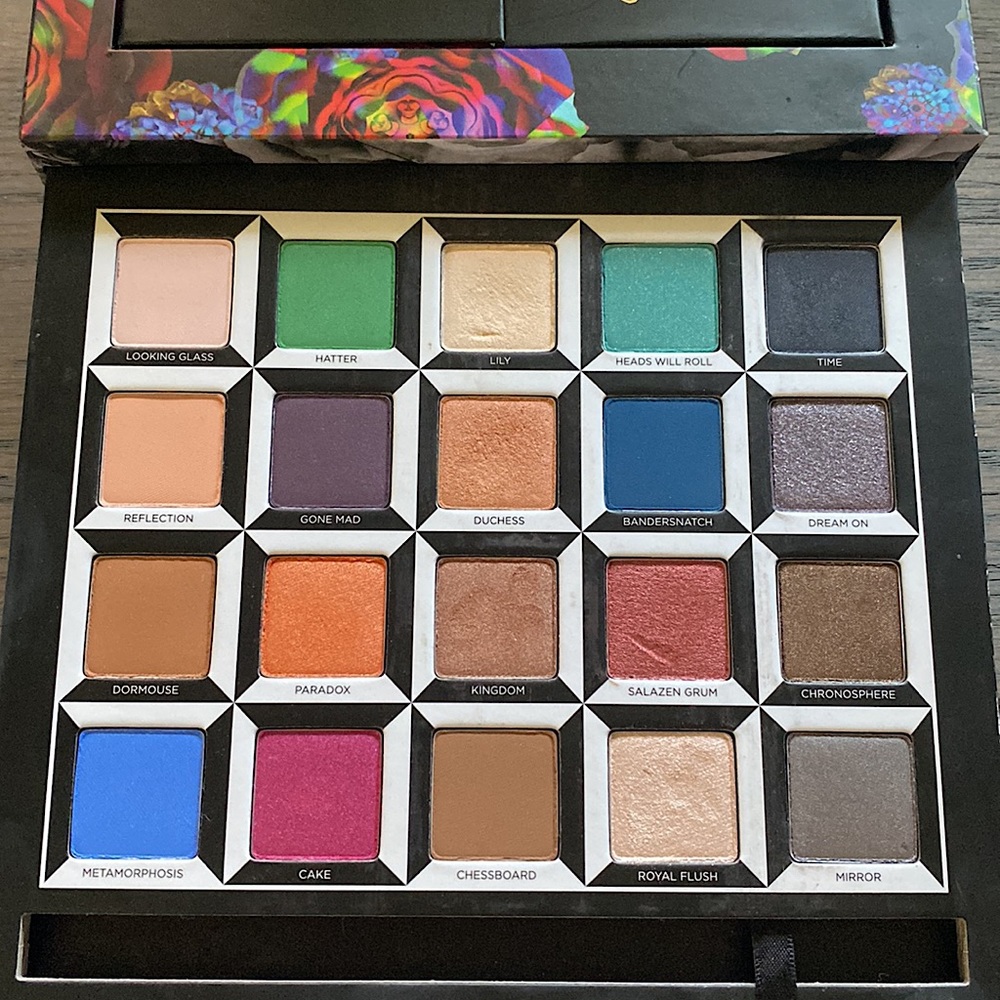 Urban decay Alice Through the looking glass Eyeshadow palette - Picture 5 of 8